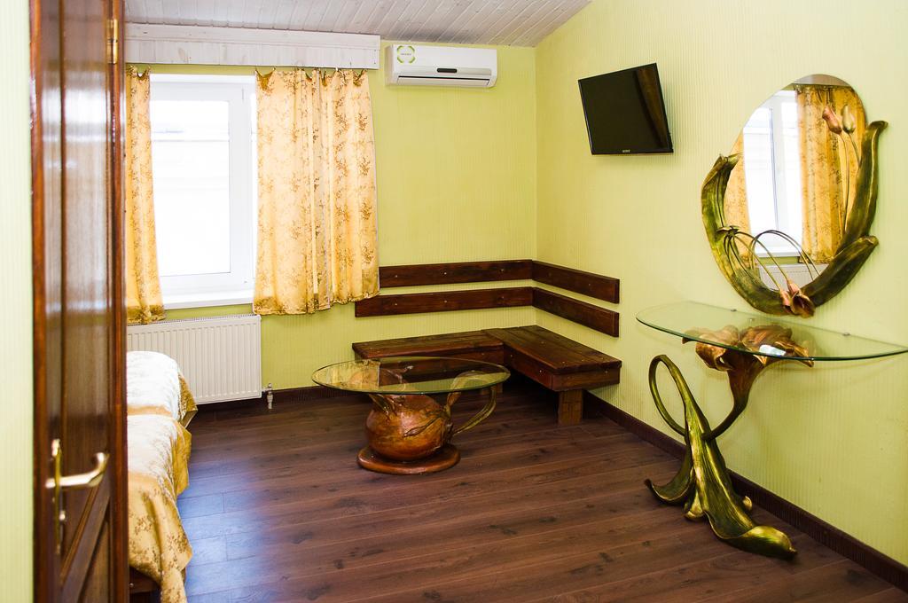 Guest House De Rishelye Odesa Exterior photo